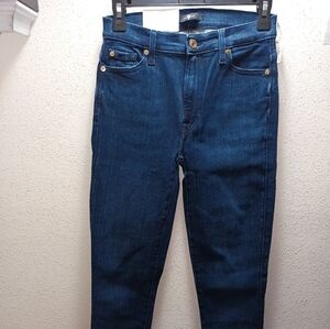 7 For All Mankind Earth Jeans Size 28 High waisted. NWT